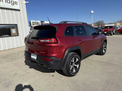 2014 Jeep Cherokee, $9588. Photo 4
