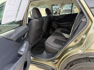 2022 Subaru Outback, $19971. Photo 6