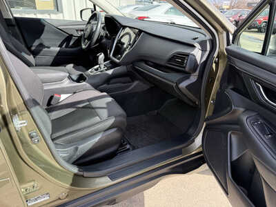 2022 Subaru Outback, $19971. Photo 11