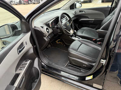 2017 Chevrolet Sonic, $8996. Photo 5