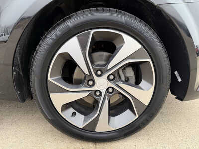 2017 Chevrolet Sonic, $8996. Photo 10