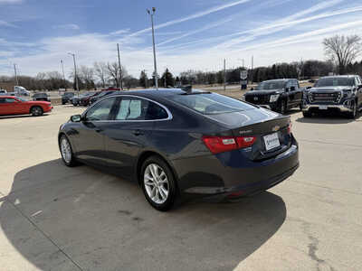 2016 Chevrolet Malibu, $11437. Photo 3