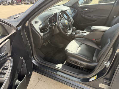 2016 Chevrolet Malibu, $11437. Photo 5