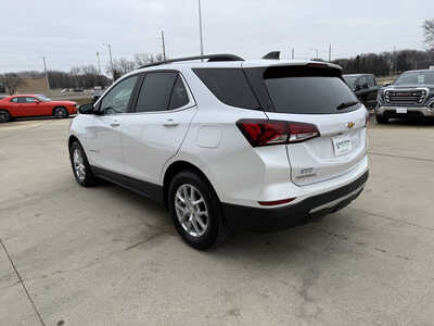 2022 Chevrolet Equinox, $22852. Photo 3