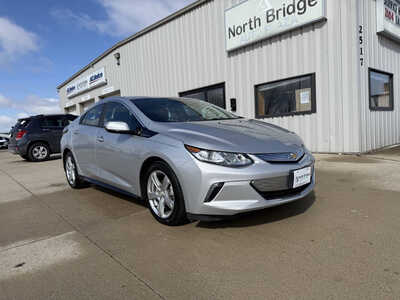 2017 Chevrolet Volt, $10878. Photo 1