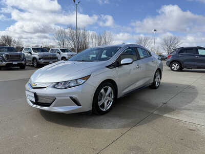 2017 Chevrolet Volt, $10878. Photo 2