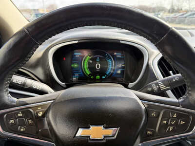 2017 Chevrolet Volt, $10878. Photo 7