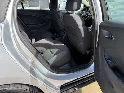 2017 Chevrolet Volt, $10878. Photo 12