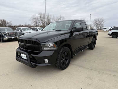 2014 RAM 1500 Ext Cab, $9990. Photo 2