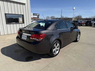 2016 Chevrolet Cruze, $8785. Photo 4