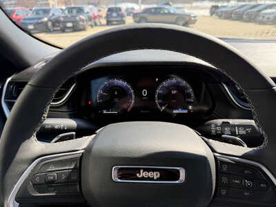 2025 Jeep Grand Cherokee, $34992. Photo 7