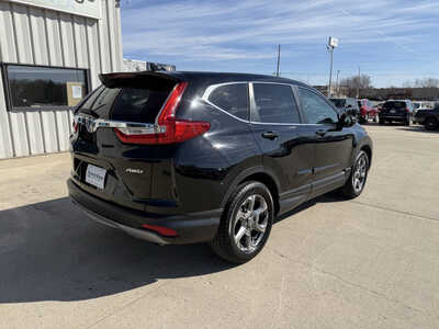 2017 Honda CR-V, $16874. Photo 4