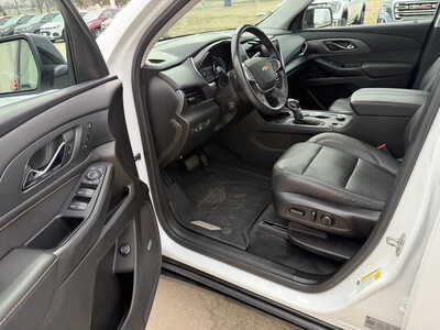 2021 Chevrolet Traverse, $26991. Photo 5