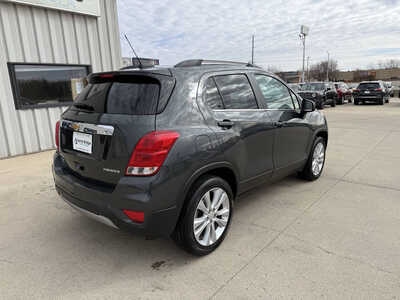 2020 Chevrolet Trax, $16491. Photo 4