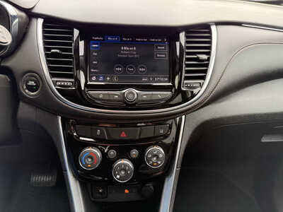 2020 Chevrolet Trax, $16491. Photo 8