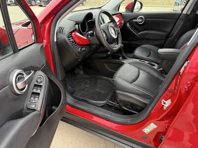 2016 Fiat 500X, $9996. Photo 5