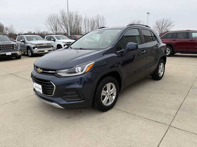 2019 Chevrolet Trax, $10868. Photo 2