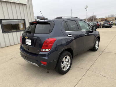 2019 Chevrolet Trax, $10868. Photo 4
