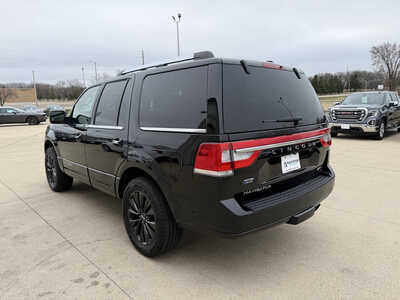 2016 Lincoln Navigator, $11460. Photo 3