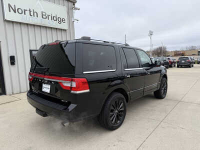 2016 Lincoln Navigator, $11460. Photo 4