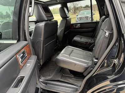 2016 Lincoln Navigator, $11460. Photo 6