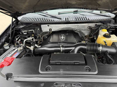 2016 Lincoln Navigator, $11460. Photo 10