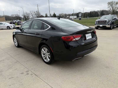 2016 Chrysler 200, $9985. Photo 3