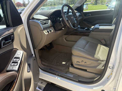 2018 Chevrolet Tahoe, $23570. Photo 5