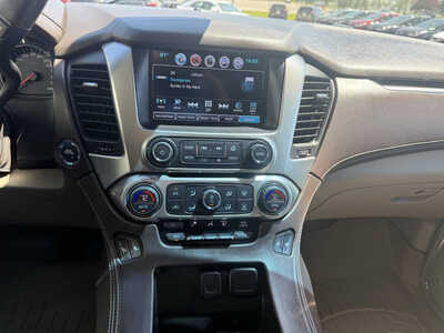 2018 Chevrolet Tahoe, $23570. Photo 9