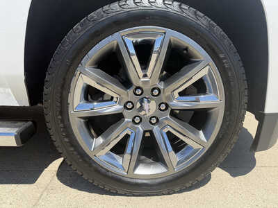2018 Chevrolet Tahoe, $23570. Photo 11