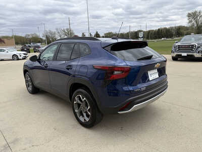 2024 Chevrolet Trax, $19850. Photo 3