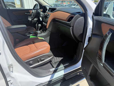 2017 Chevrolet Traverse, $10993. Photo 12