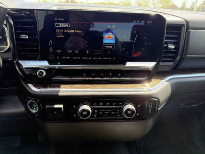 2024 GMC 3500 Crew Cab, $49457. Photo 8