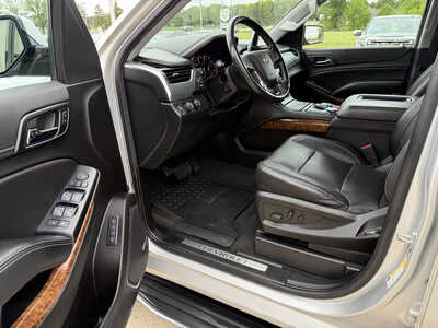 2020 Chevrolet Tahoe, $24970. Photo 5