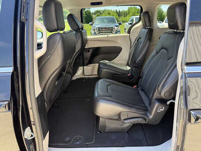 2024 Chrysler Pacifica, $29962. Photo 6