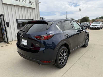 2017 Mazda CX-5, $11980. Photo 4
