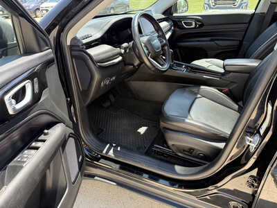 2022 Jeep Compass, $22481. Photo 5