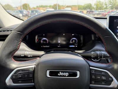2022 Jeep Compass, $22481. Photo 7