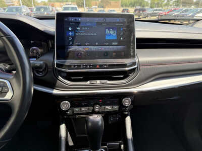 2022 Jeep Compass, $22481. Photo 8