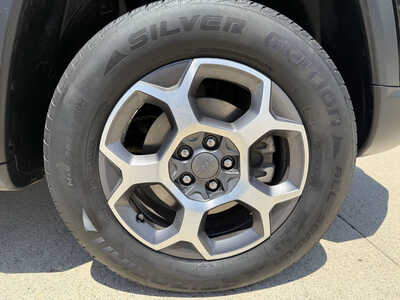 2022 Jeep Compass, $22481. Photo 10