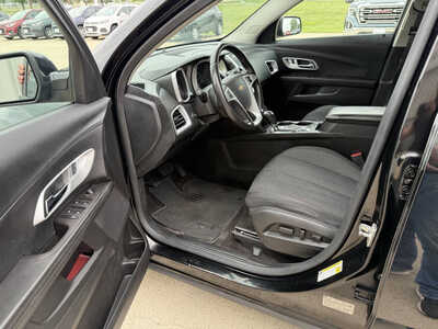 2016 Chevrolet Equinox, $9968. Photo 5