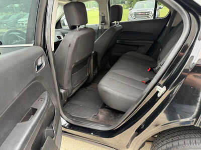 2016 Chevrolet Equinox, $9968. Photo 6