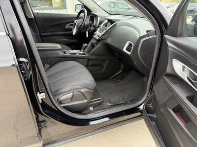 2016 Chevrolet Equinox, $9968. Photo 11