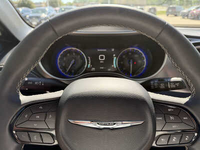 2023 Chrysler Pacifica, $27615. Photo 8