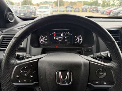 2022 Honda Passport, $29985. Photo 7