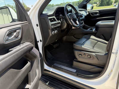 2021 GMC Yukon, $38843. Photo 5