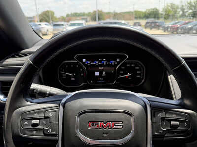 2021 GMC Yukon, $38843. Photo 8