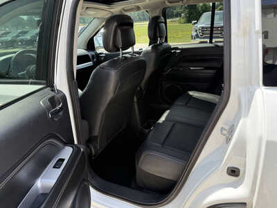 2014 Jeep Compass, $8983. Photo 6