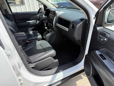 2014 Jeep Compass, $8983. Photo 11