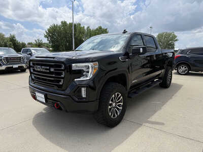 2022 GMC 1500 Crew Cab, $34424. Photo 2